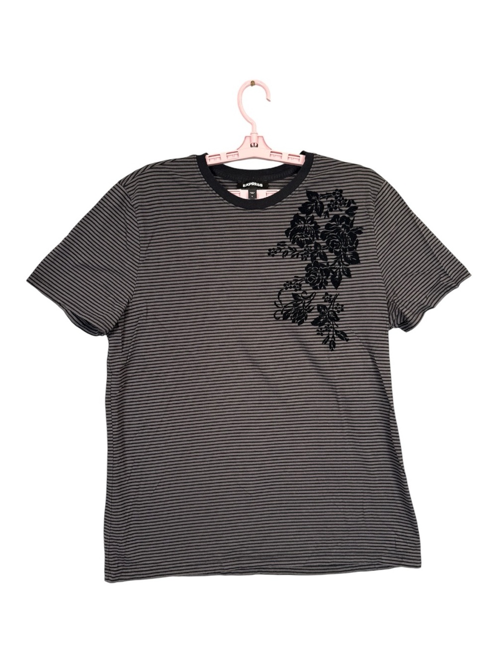 Express Men's Black & Gray Striped Short-Sleeve Crew Neck Tee w Floral Print, L